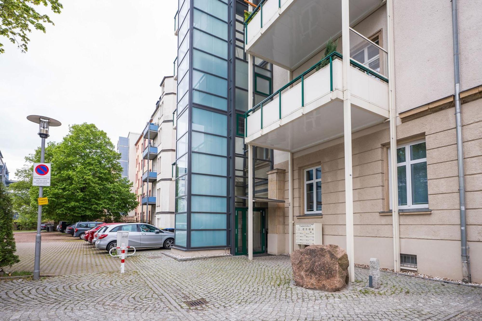 T21 - Apartment Direkt Im Zentrum Mit Parkplatz Chemnitz Ngoại thất bức ảnh